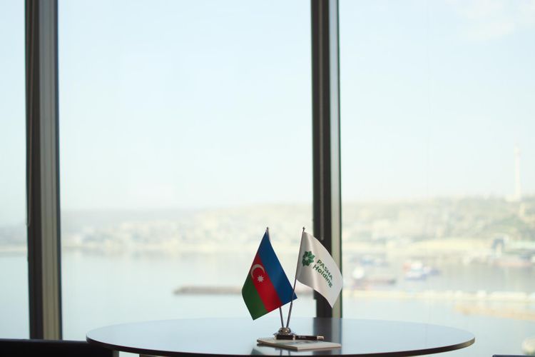Врачи из Кубы, привлеченные в Азербайджан при финансовой поддержке группы компаний PASHA, будут работать в нашей стране еще 3 месяца