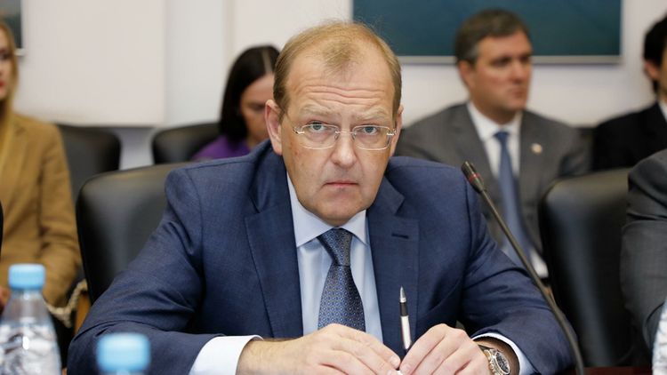 Суд арестовал замглавы Минэнерго России