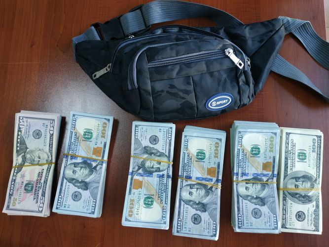 Предотвращен вывоз из Азербайджана 53 тыс. долларов США