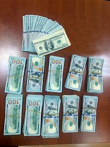 Предотвращен вывоз из Азербайджана 105 тыс. долларов США