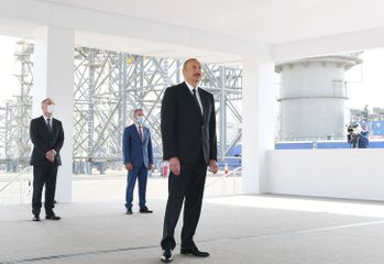 Президент Ильхам Алиев принял участие в церемонии закладки фундамента морских операций на месторождении «Абшерон»  - ОБНОВЛЕНО