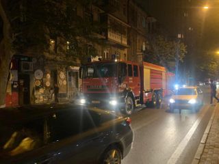 В одном из пабов Баку произошел пожар, посетители эвакуированы  - ФОТО