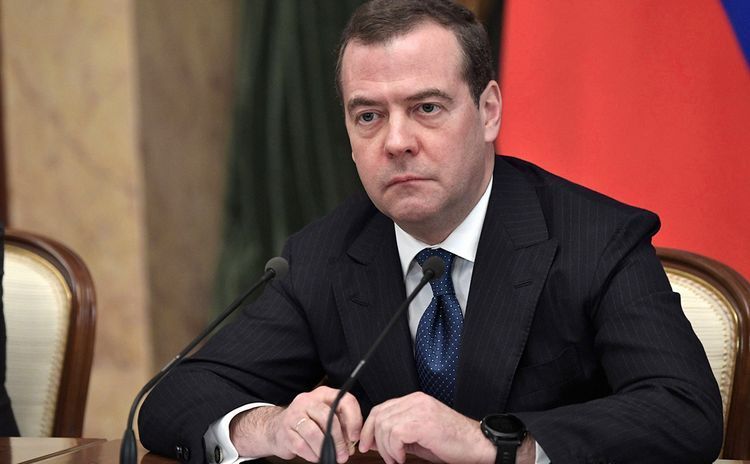 Медведев: Проблему Нагорного Карабаха нельзя решить силовым путем