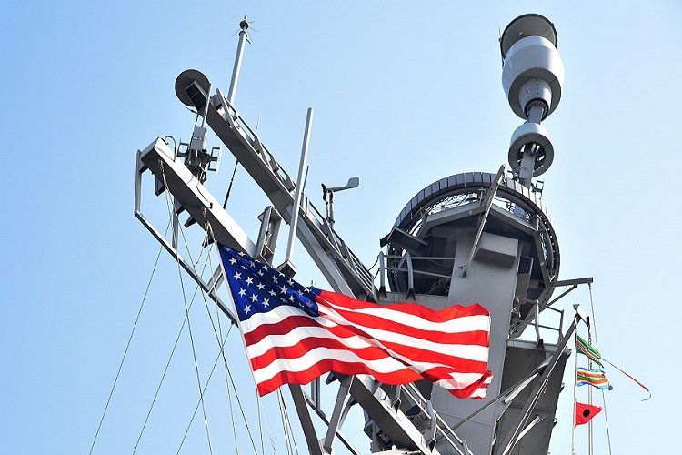 В Пентагоне объяснили проход эсминца США через воды Индии