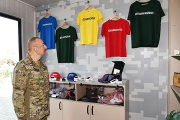 Президент Ильхам Алиев принял участие в открытии Парка военных трофеев в Баку - ОБНОВЛЕНО-1