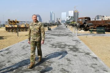 Президент Ильхам Алиев принял участие в открытии Парка военных трофеев в Баку - ОБНОВЛЕНО-1