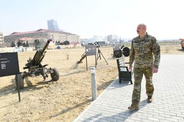 Президент Ильхам Алиев принял участие в открытии Парка военных трофеев в Баку - ОБНОВЛЕНО-1