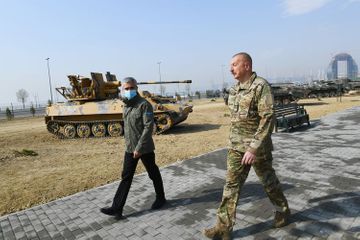 Президент Ильхам Алиев принял участие в открытии Парка военных трофеев в Баку - ОБНОВЛЕНО-1