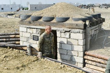 Президент Ильхам Алиев принял участие в открытии Парка военных трофеев в Баку - ОБНОВЛЕНО-1
