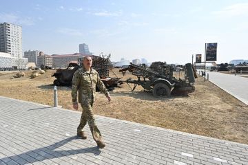 Президент Ильхам Алиев принял участие в открытии Парка военных трофеев в Баку - ОБНОВЛЕНО-1