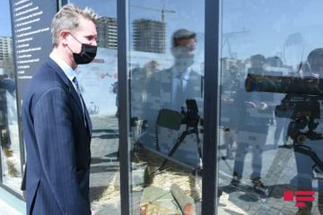 Участники международной конференции ознакомились с Парком военных трофеев в Баку