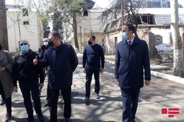 Члены Сената Италии посетили в Гяндже территорию, подвергшуюся обстрелу со стороны Армении 