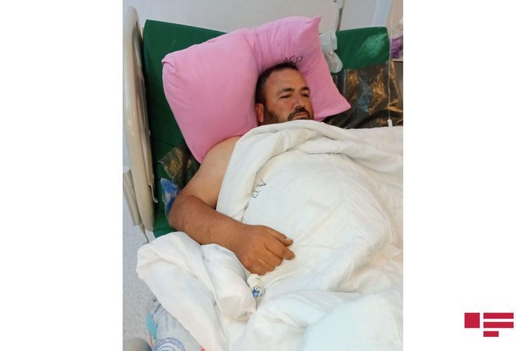 В Агдаме пастух подорвался на мине, ему ампутировали левую ногу - ФОТО - ОБНОВЛЕНО