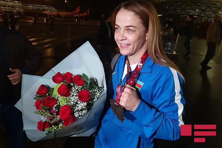 Восьмикратная чемпионка Европы Мария Стадник вернулась в Баку - ФОТО