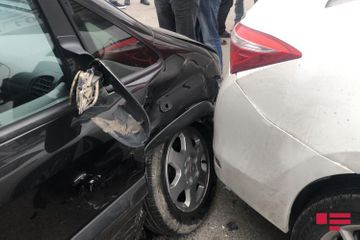 В Абшеронском районе столкнулись три автомобиля, пострадал сотрудник ГДП