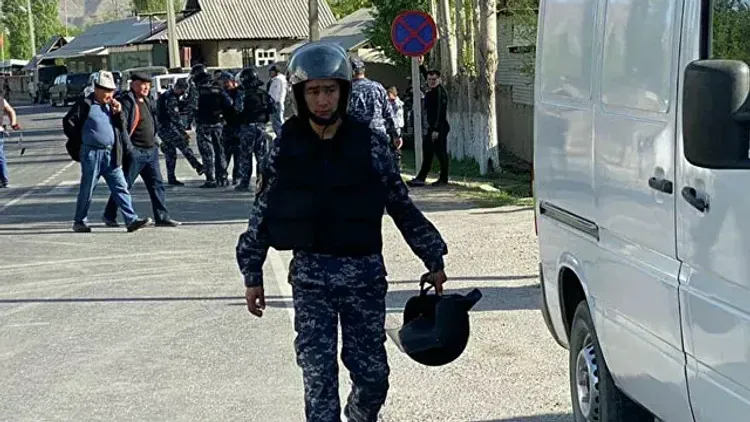 Мэра таджикского города ранили при стрельбе на границе с Кыргызстаном