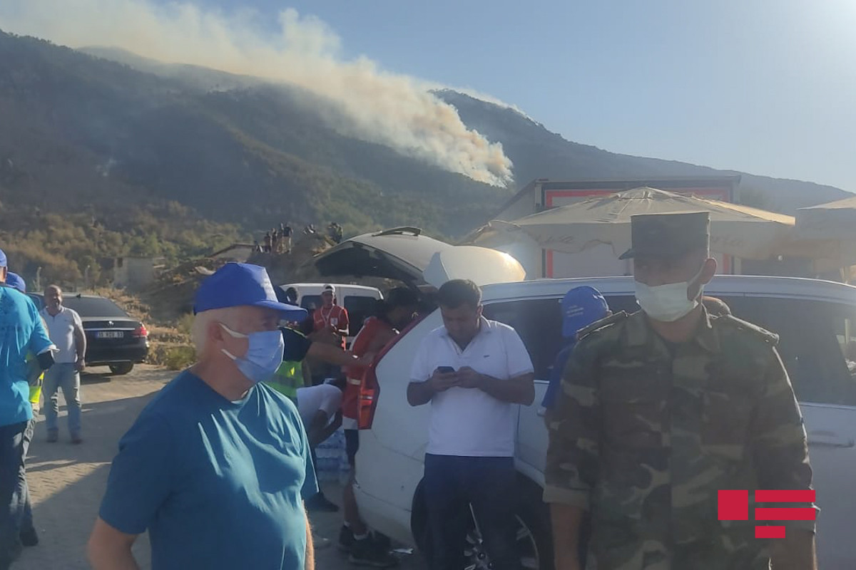 Пожар в Айдыне усилился, официальные представители МЧС находятся на месте происшествия-ФОТО 