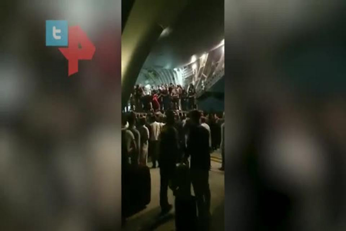 СМИ сообщили о стрельбе и хаосе в кабульском аэропорту-ВИДЕО 