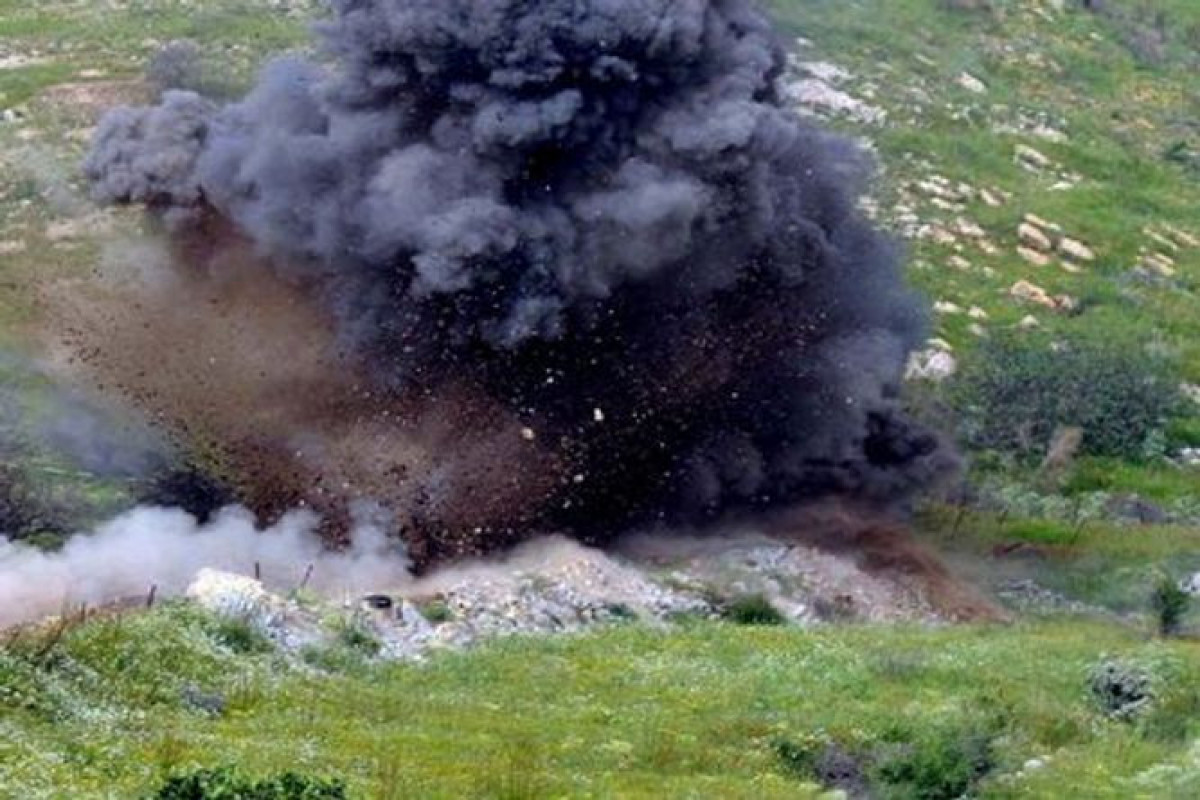 Житель Дашкесана подорвался на мине на границе с Арменией