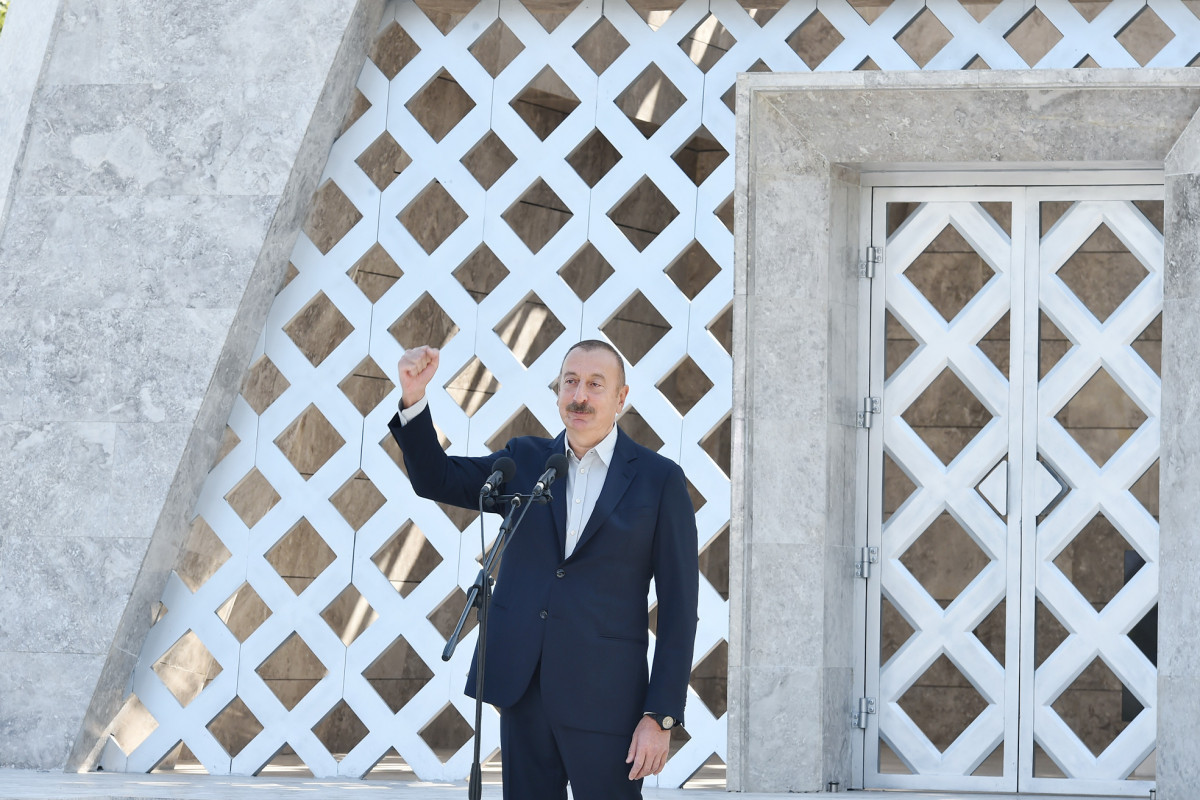 Президент Ильхам Алиев