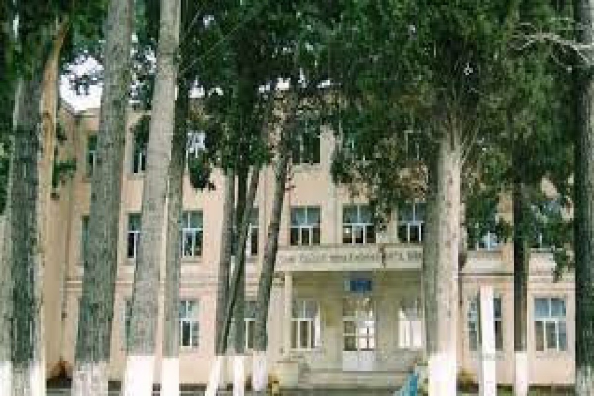 В Гяндже учительница скончалась от коронавируса