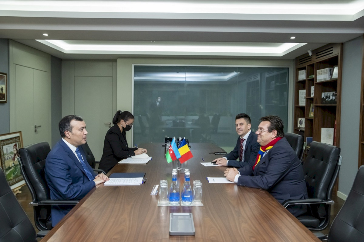 Сахиль Бабаев, Василе Соаре