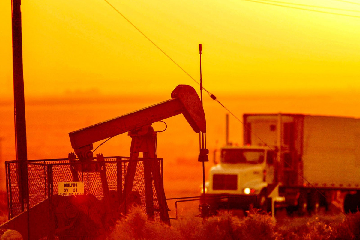 Нефть подорожала
