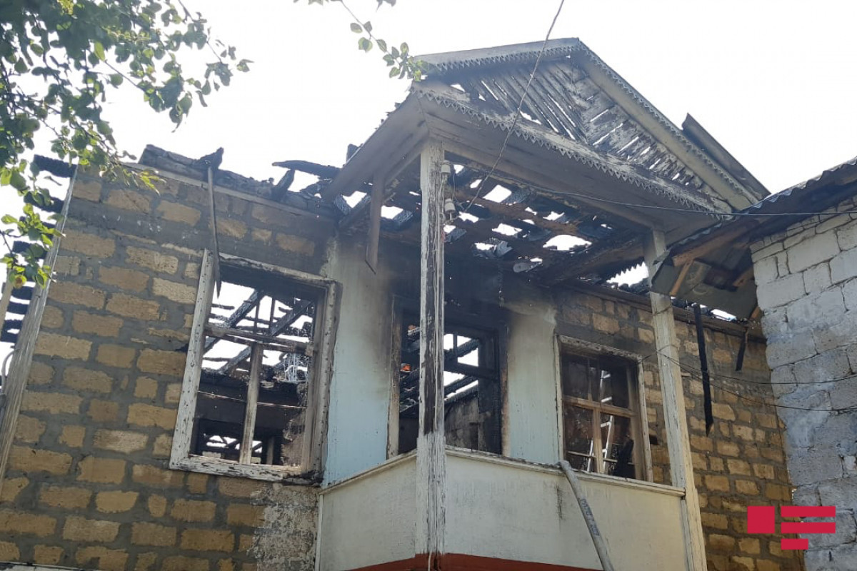Пожар в Сураханском районе
