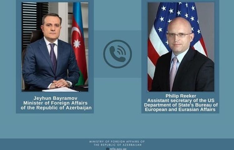 Джейхун Байрамов провел телефонный разговор с помощником госсекретаря США
