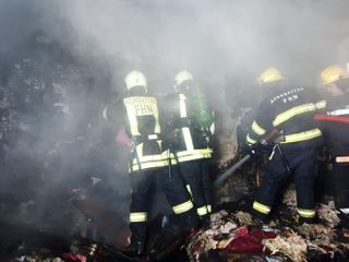 В Баку произошел пожар в жилом доме, погиб один человек - ОБНОВЛЕНО-2 - ФОТО