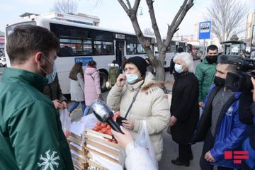 В Баку проведен просветительский рейд против распространения коронавируса