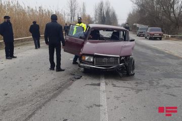 В Гёйчае столкнулись 2 автомобиля, пострадали 5 человек - ФОТО
