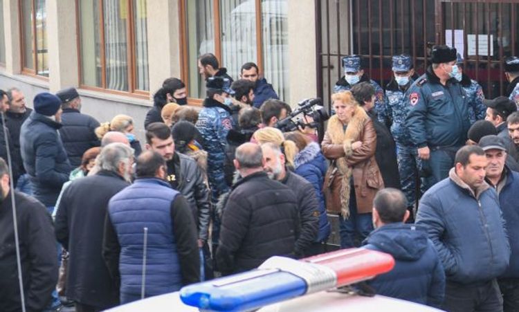Перед зданием Минобороны Армении прошла акция протеста 