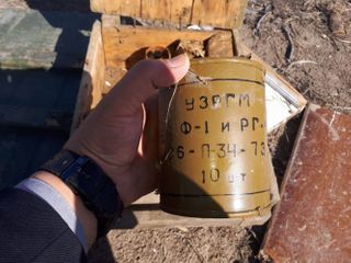 В Агдаме обнаружены брошенные армянами боеприпасы