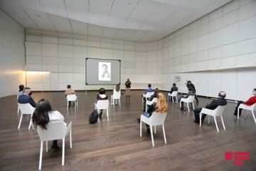 Реза Дегати встретился с представителями прессы