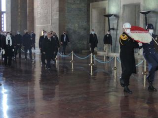 Али Асадов посетил могилу Ататюрка 