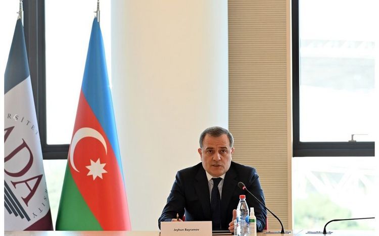 Джейхун Байрамов встретился с руководителями дипломатических представительств стран Европейского Союза