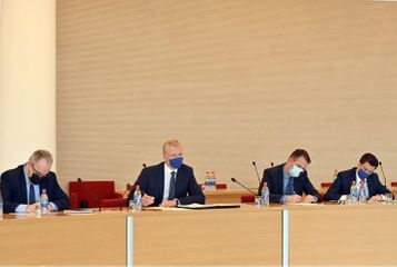 Джейхун Байрамов встретился с руководителями дипломатических представительств стран Европейского Союза