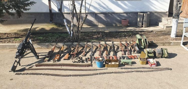 В Ходжавенде обнаружены оставленные армянами при бегстве боеприпасы