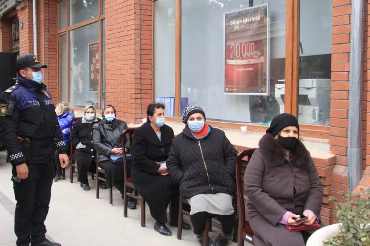 Началось возмещение ущерба, причиненного гражданскому населению Гянджи в результате армянской агрессии