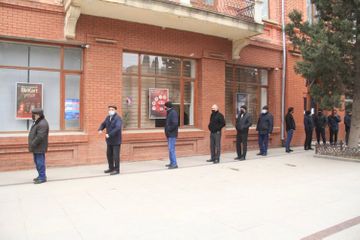 Началось возмещение ущерба, причиненного гражданскому населению Гянджи в результате армянской агрессии