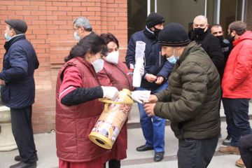 Началось возмещение ущерба, причиненного гражданскому населению Гянджи в результате армянской агрессии