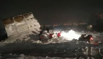 В результате схода лавины в России погибли три человека - ВИДЕО - ОБНОВЛЕНО-3