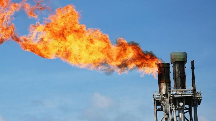 Газ на мировых рынках подешевел 