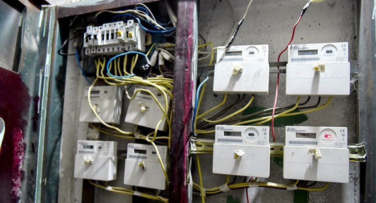 В Баку в жилом доме сгорели 10 счетчиков электроэнергии