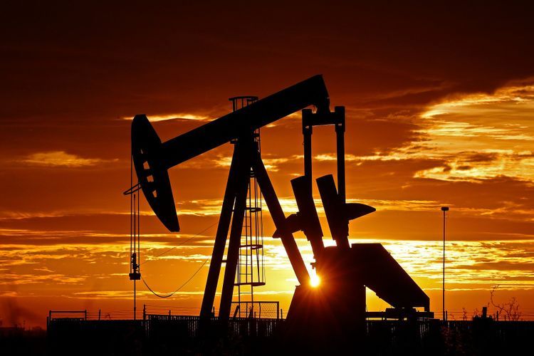 Азербайджанская нефть незначительно подешевела