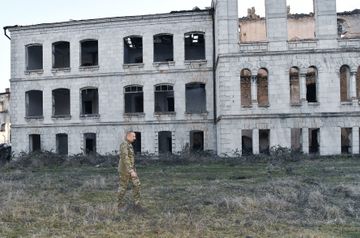 Президент Ильхам Алиев принял участие в закладке фундамента дороги Физули-Шуша и аэропорта, побывал в Шуше - ОБНОВЛЕНО-1