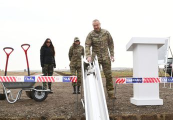 Президент Ильхам Алиев принял участие в закладке фундамента дороги Физули-Шуша и аэропорта, побывал в Шуше - ОБНОВЛЕНО-1