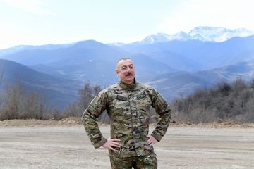 Президент Ильхам Алиев принял участие в закладке фундамента дороги Физули-Шуша и аэропорта, побывал в Шуше - ОБНОВЛЕНО-1