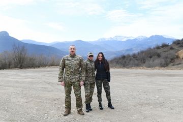 Президент Ильхам Алиев принял участие в закладке фундамента дороги Физули-Шуша и аэропорта, побывал в Шуше - ОБНОВЛЕНО-1